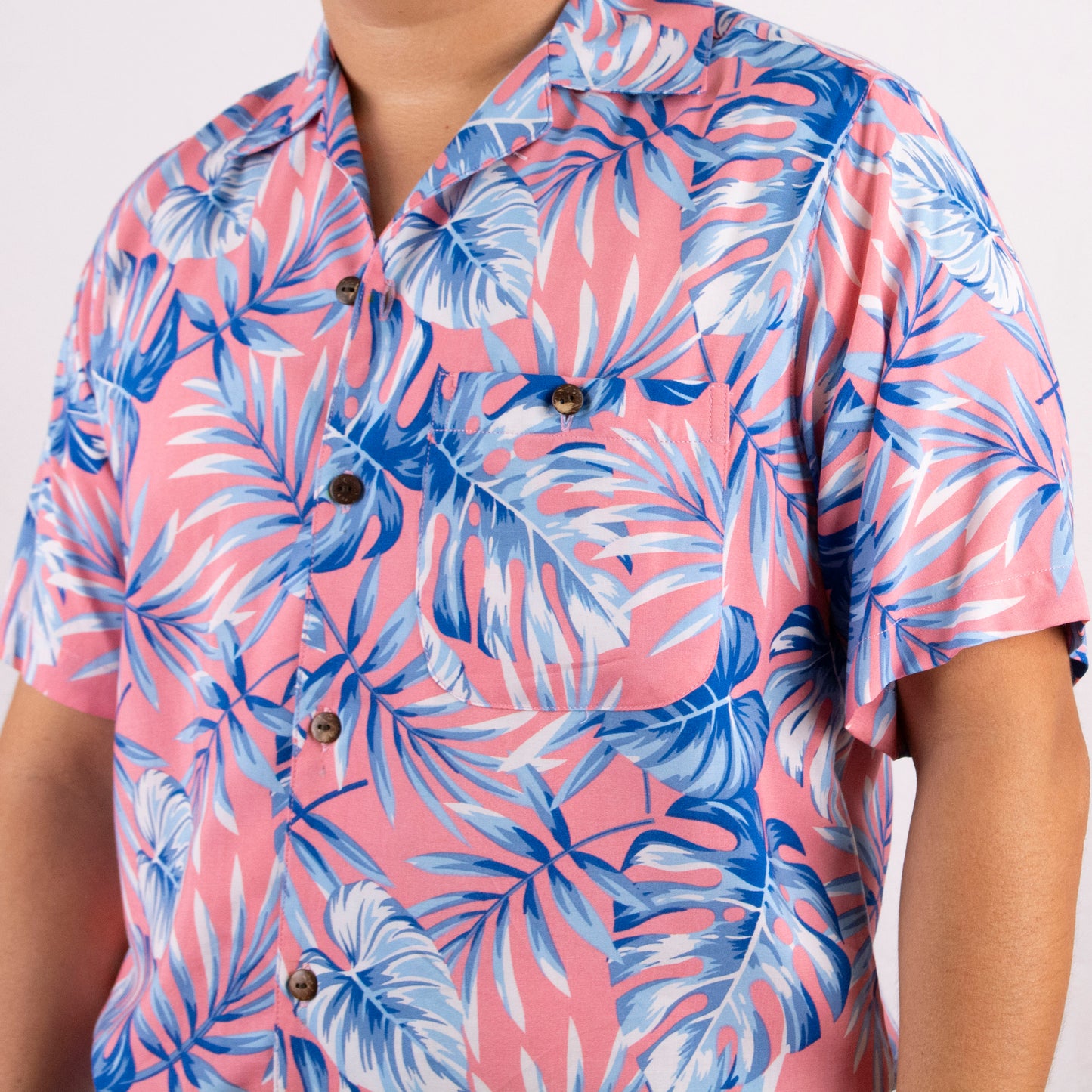 Camisa hawaiana manga corta monstera rosa