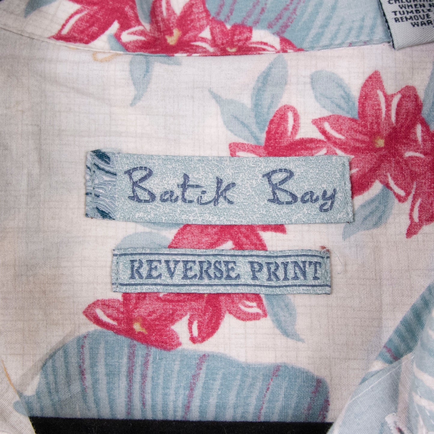 Camisa hawaiana blanca (M) Batik Bay