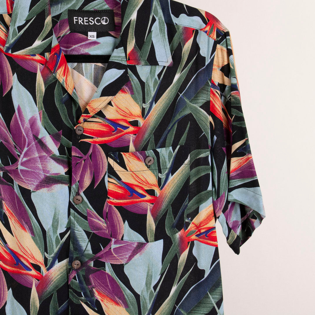 Camisa hawaiana paraíso negro