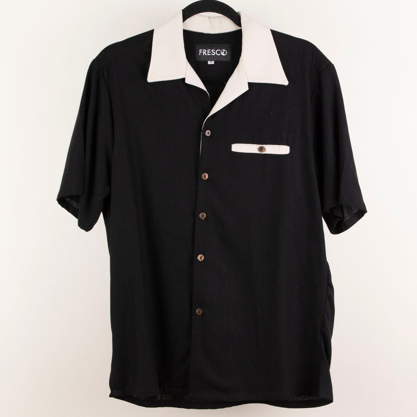 Camisa negro (S) Fresco lab