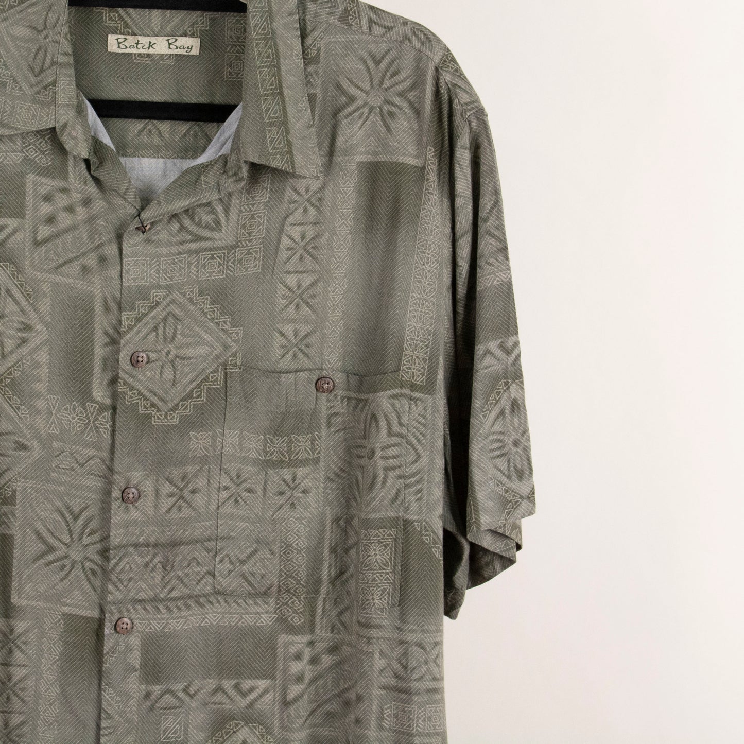 Camisa estampada verde (XL) Batik Bay