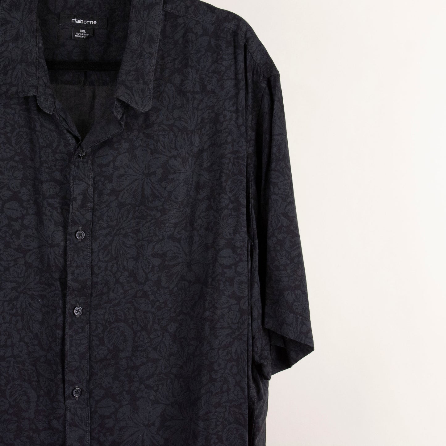 Camisa estampada negro (2XL) Claiborne