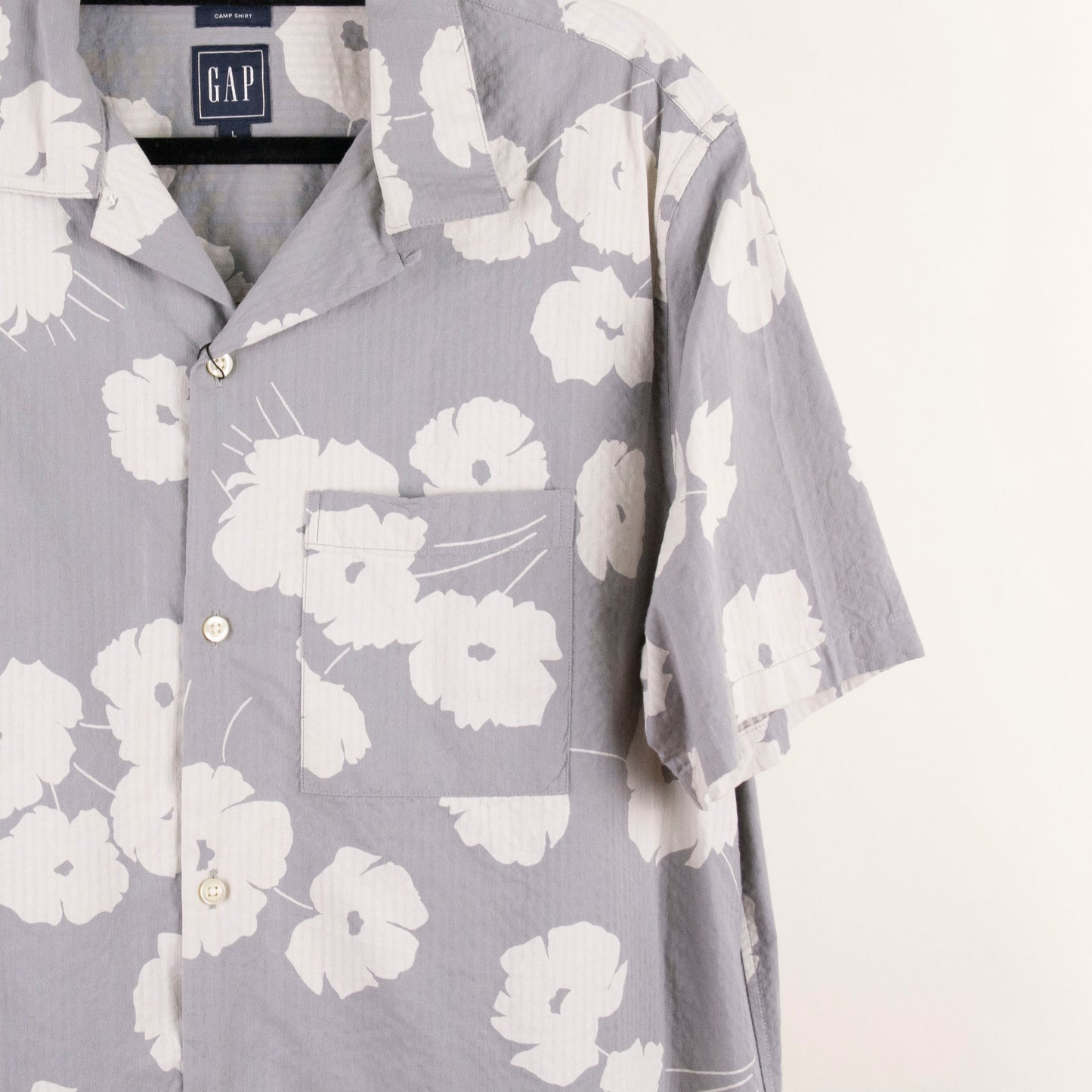Camisa estampada gris (L) GAP