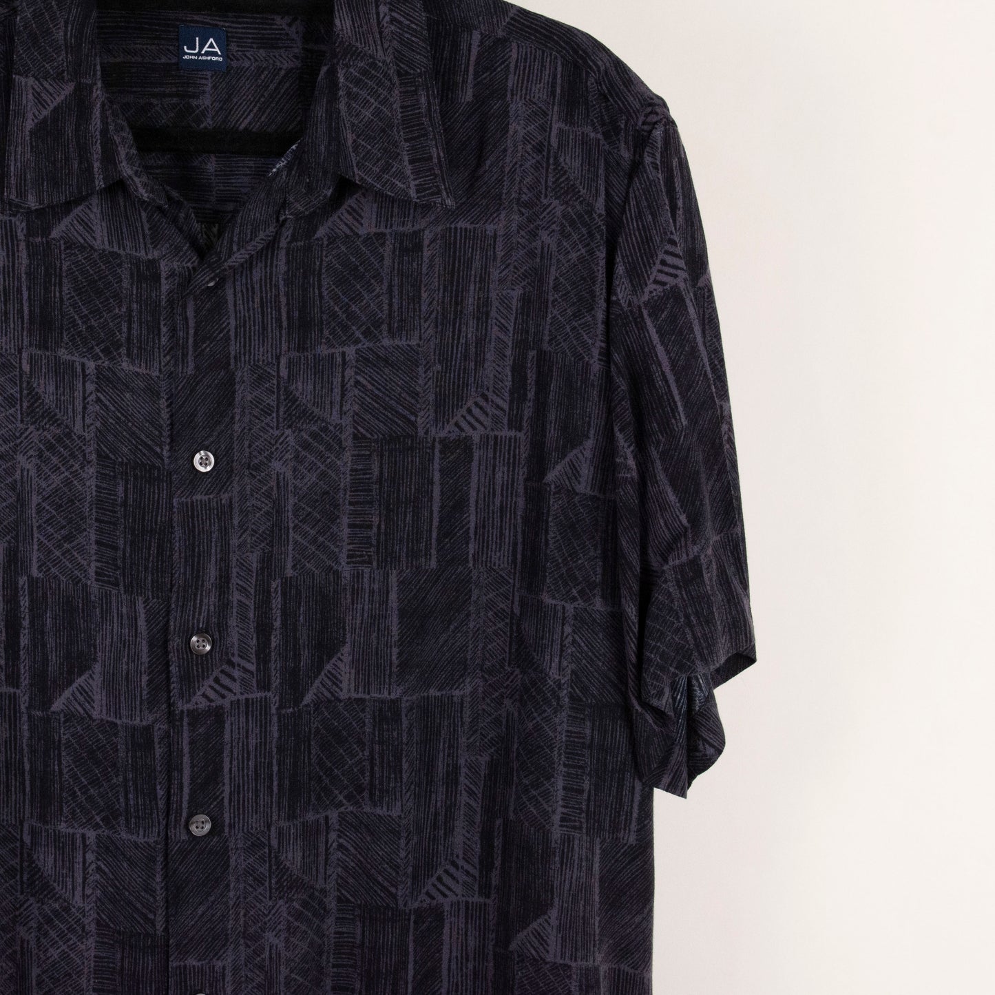 Camisa estampada negro (2XL) JA