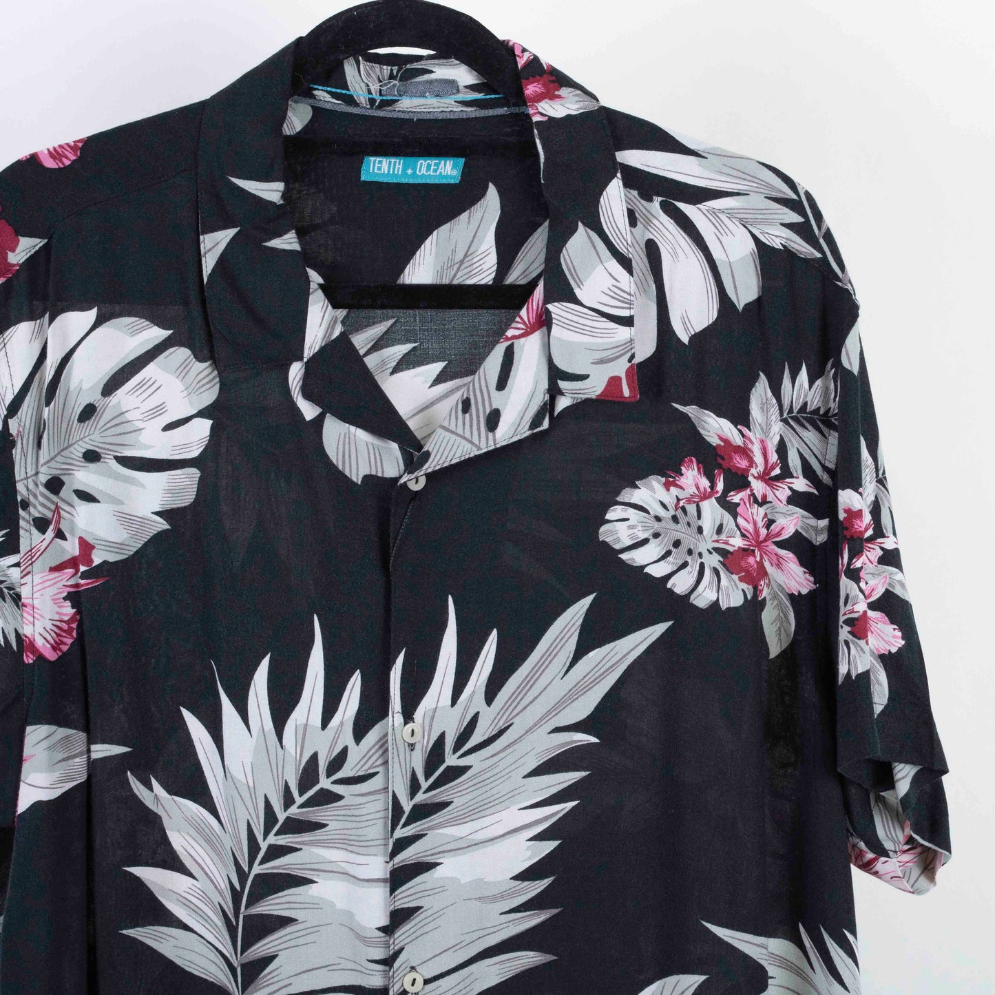 Camisa Hawaiana negra (L) Tenth Ocean