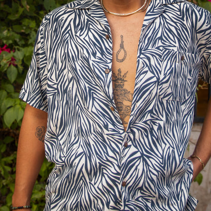 Camisa estampada manga corta cebra