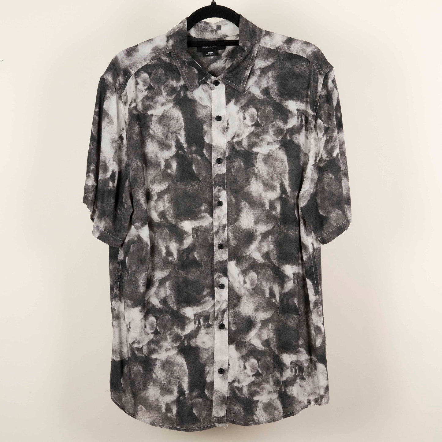 Camisa Estampada gris (M) Cotton on garments