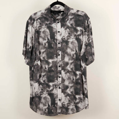 Camisa Estampada gris (M) Cotton on garments