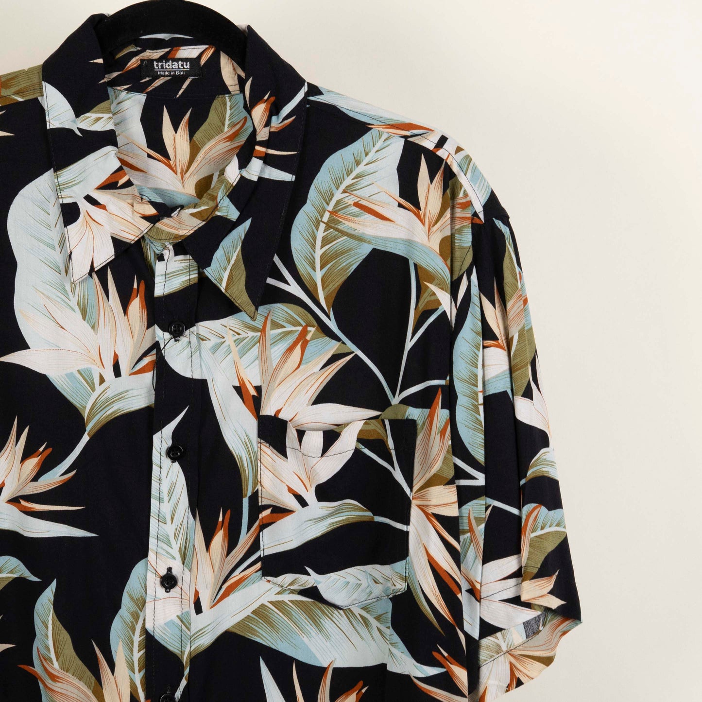 Camisa Estampada Negro (L) Tridatu