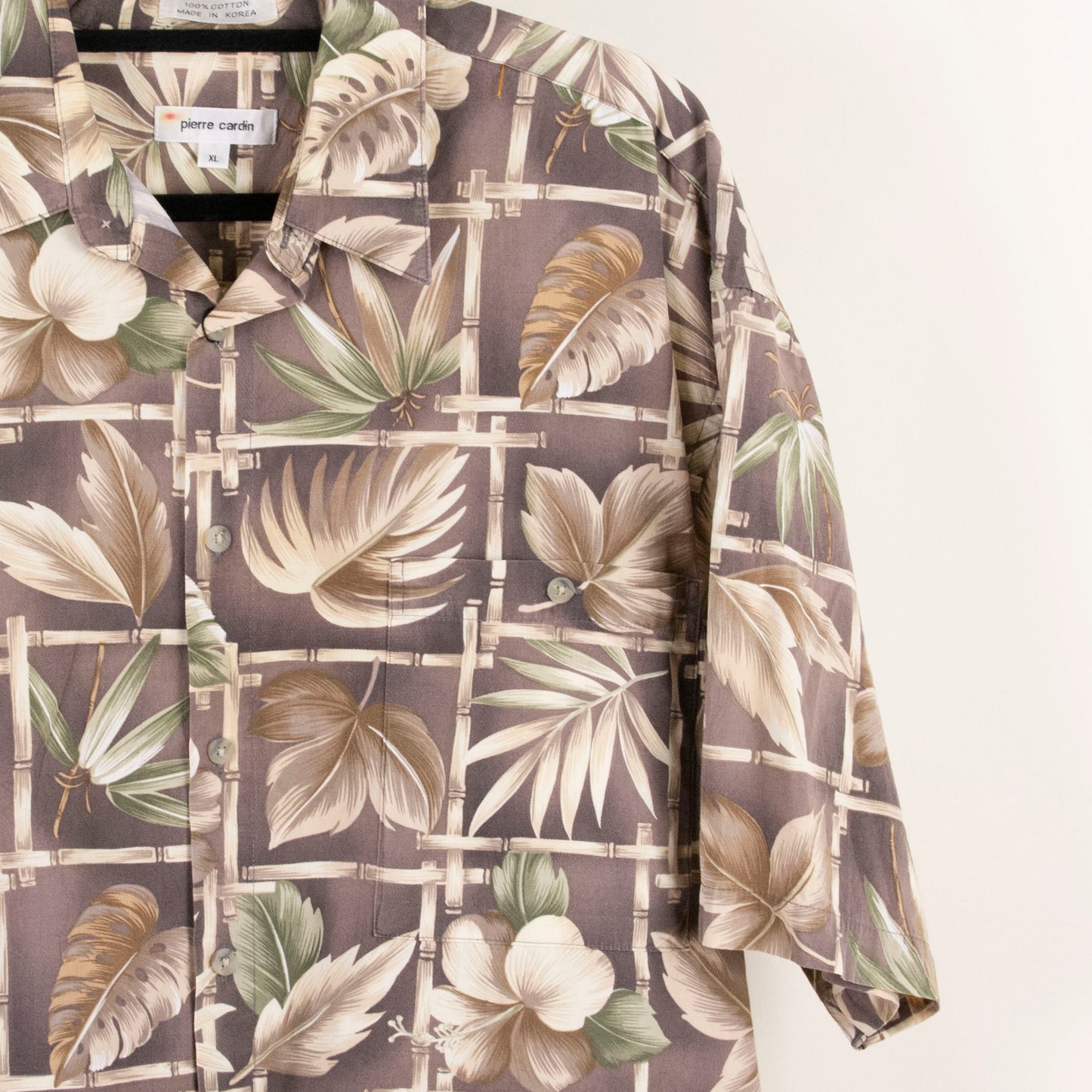 Camisa hawaiana marrón (XL) Pierre Cardin