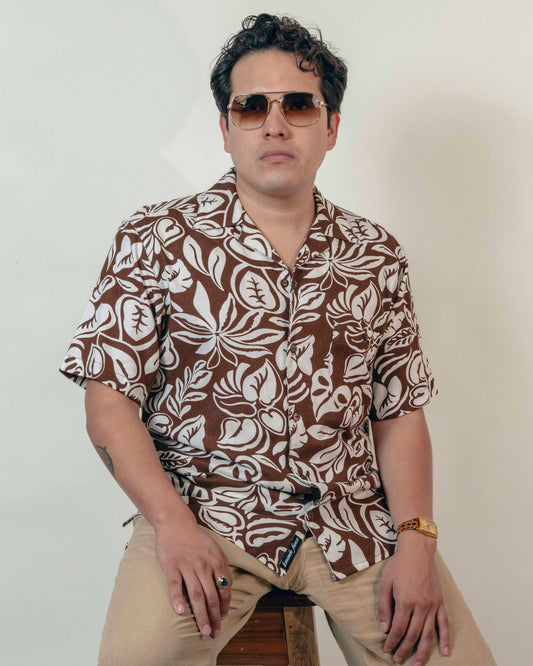 Camisa hawaiana manga corta café terra