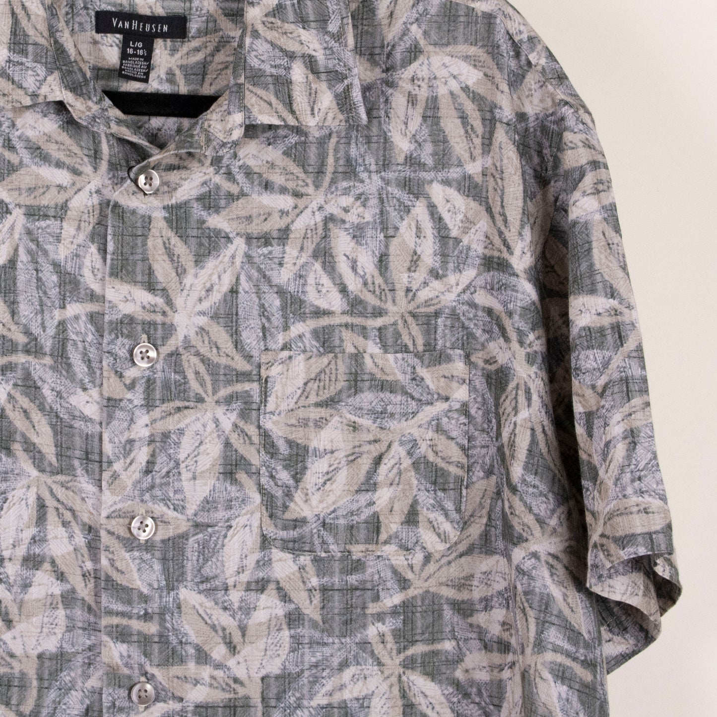 Camisa hawaiana gris (L) Van Heusen
