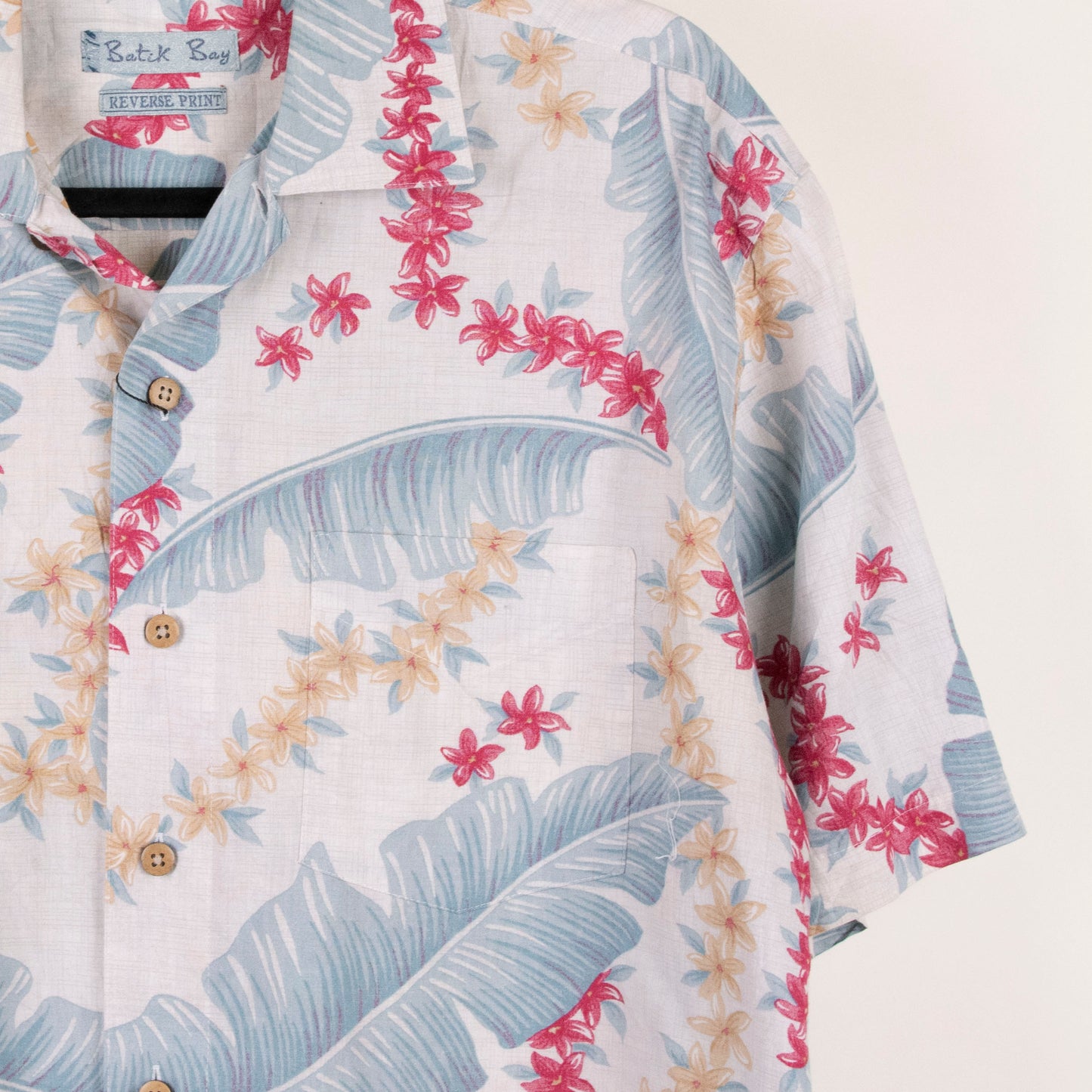 Camisa hawaiana blanca (M) Batik Bay