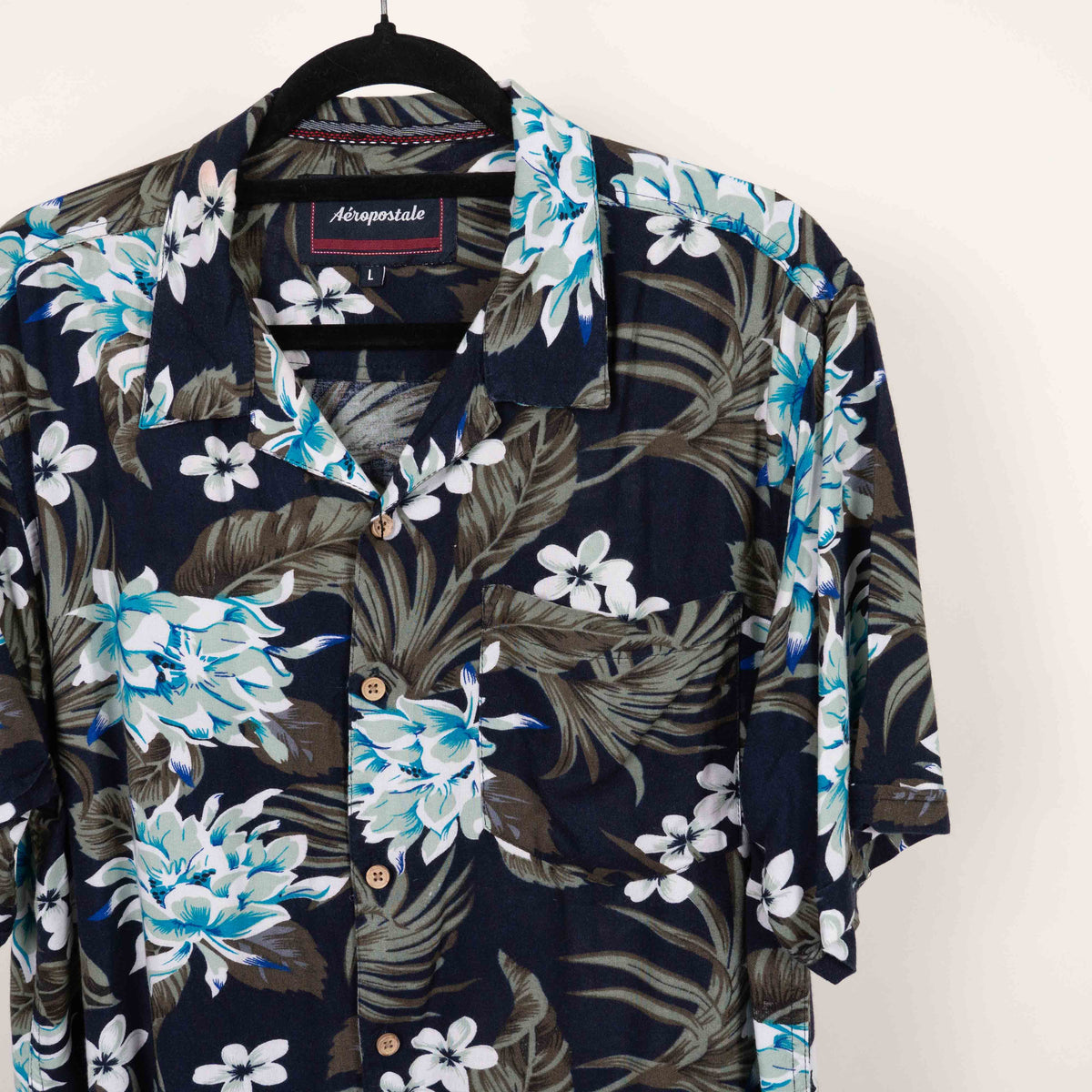 Camisa Hawaiana Azul marino (L) Aeropostale