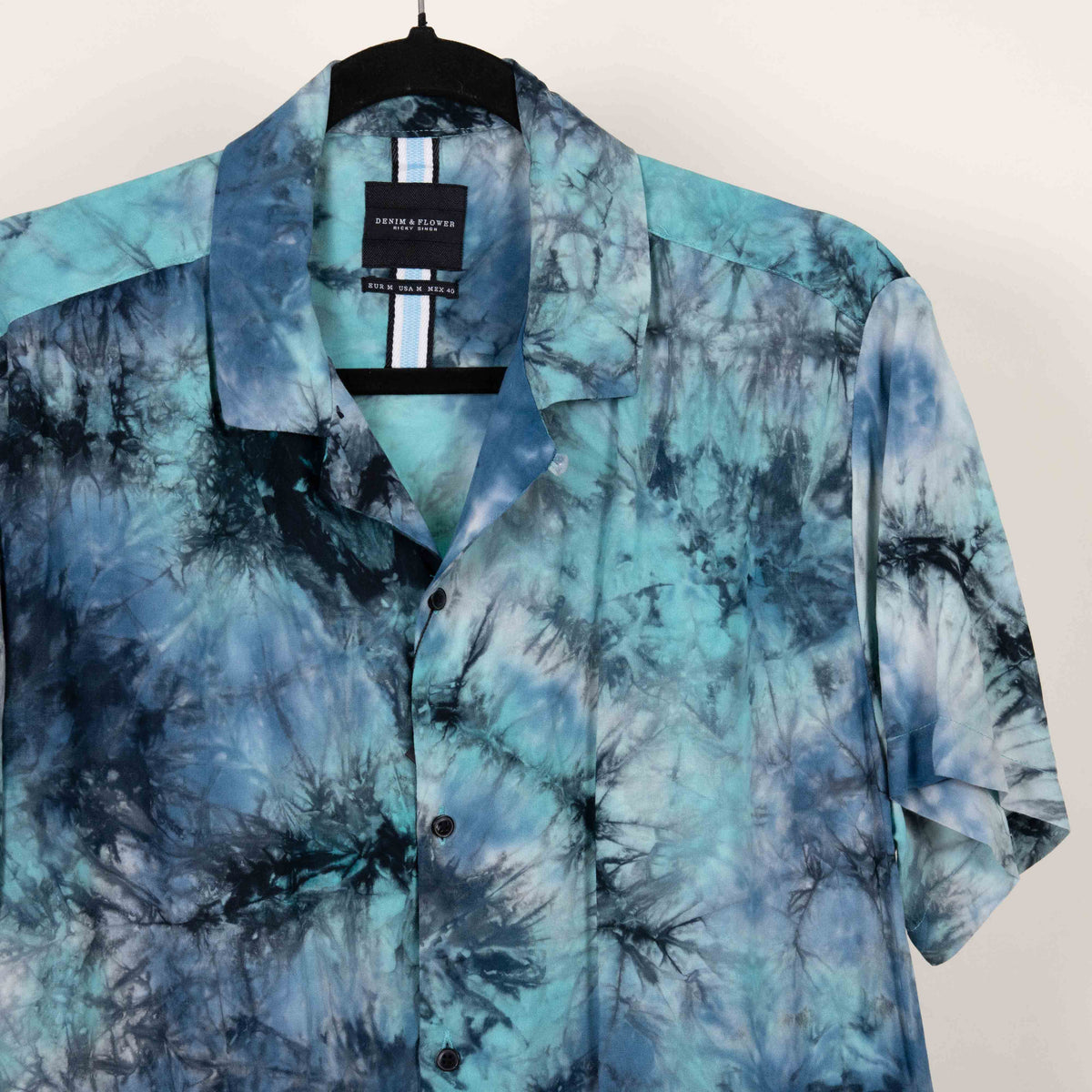 Camisa estampada azul (M) Denim & flower
