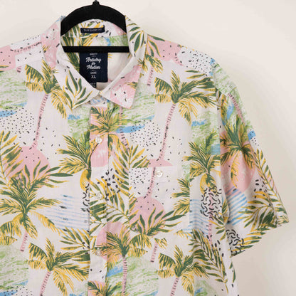 Camisa hawaiana blanca (XL) artistry in motion