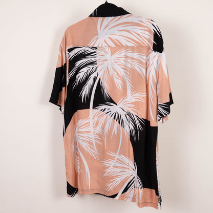 camisa hawaiana negra (L) No boundaries