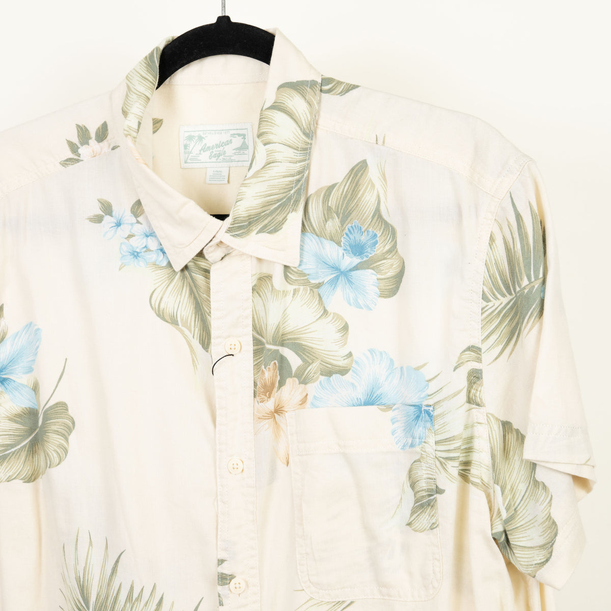 camisa hawaiana amarilla (L) american eagle
