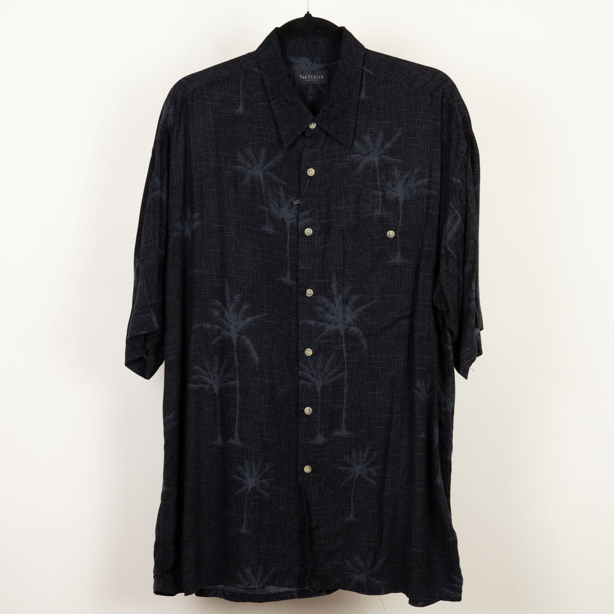 camisa hawaiana negra (L) van heusen