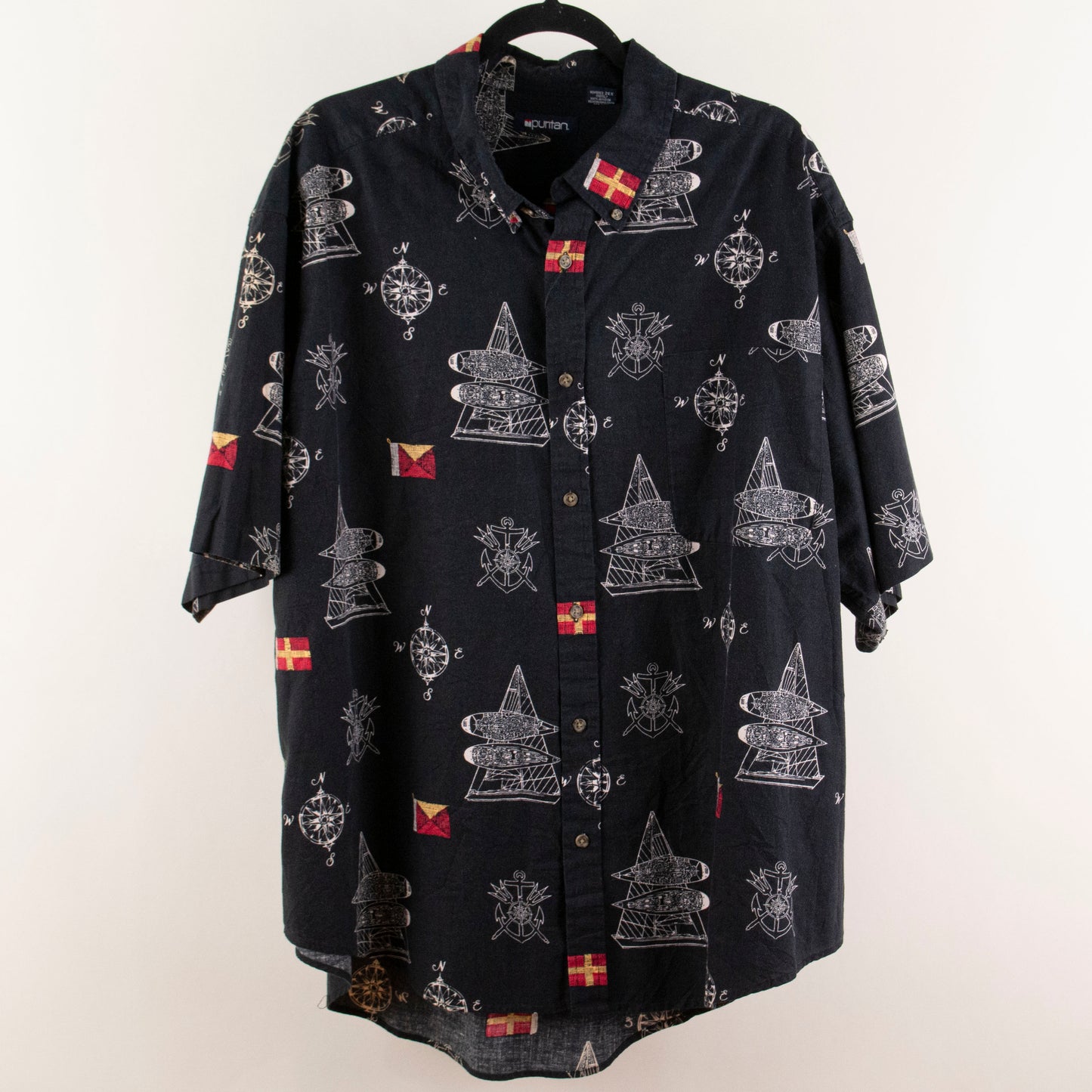Camisa hawaiana negra (2XL) Puritan