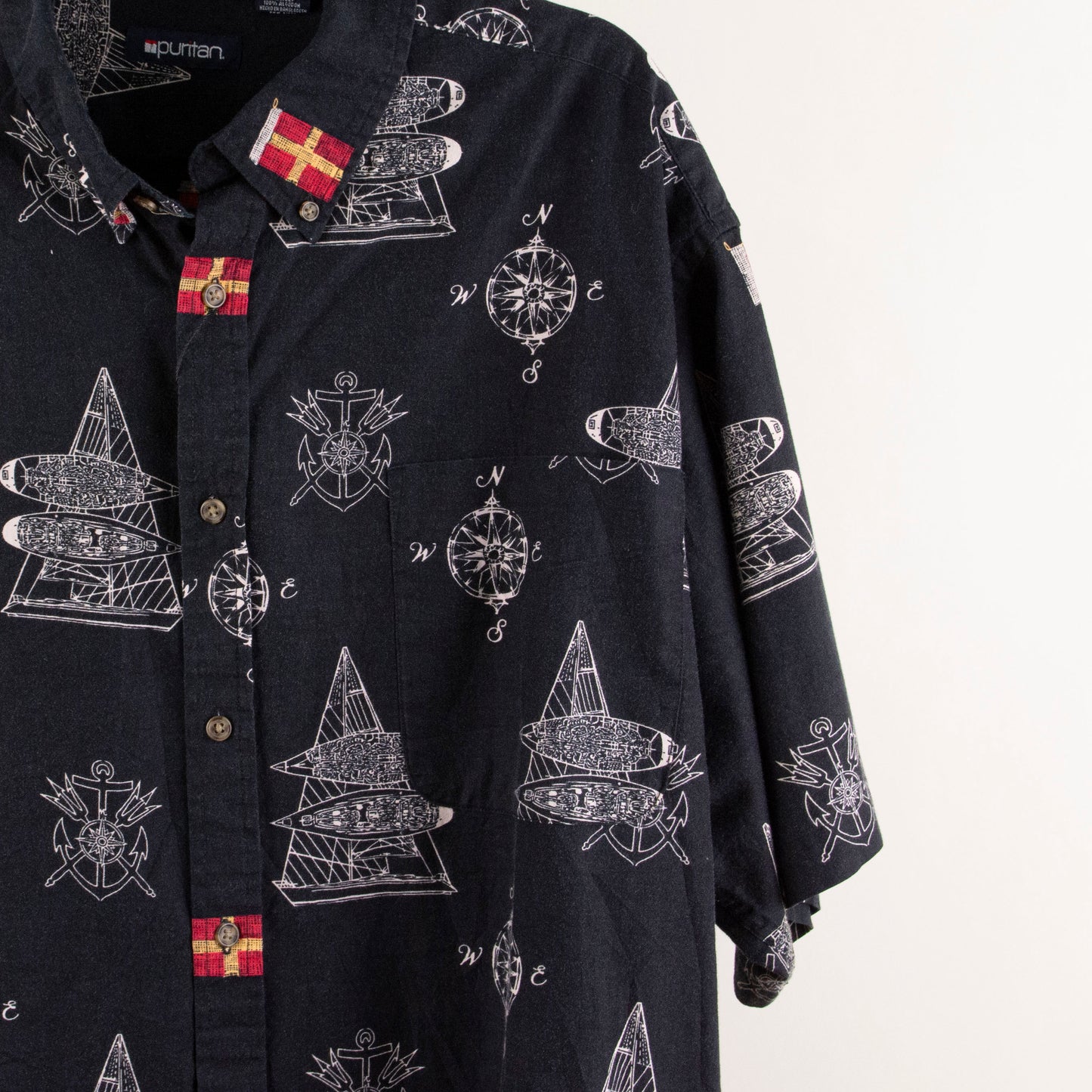 Camisa hawaiana negra (2XL) Puritan