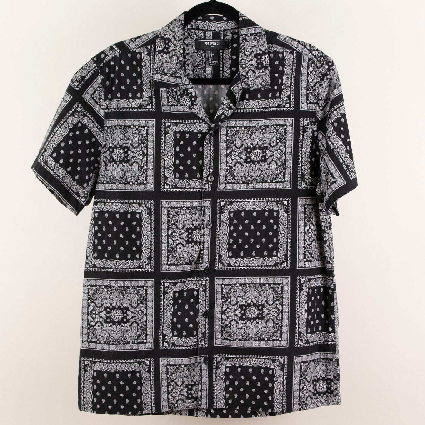 Camisa estampada negro (L) Forever 21