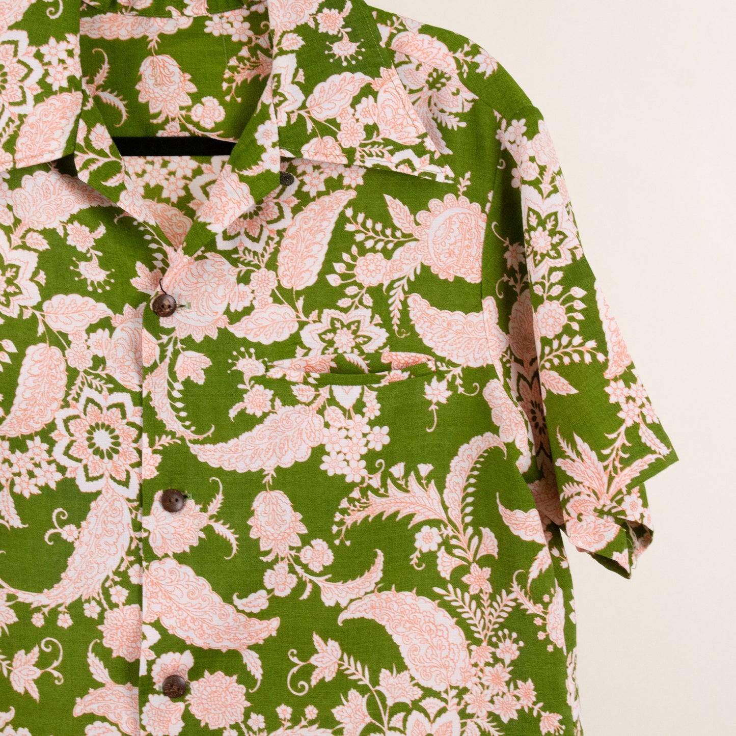 Camisa estampada verde (M)