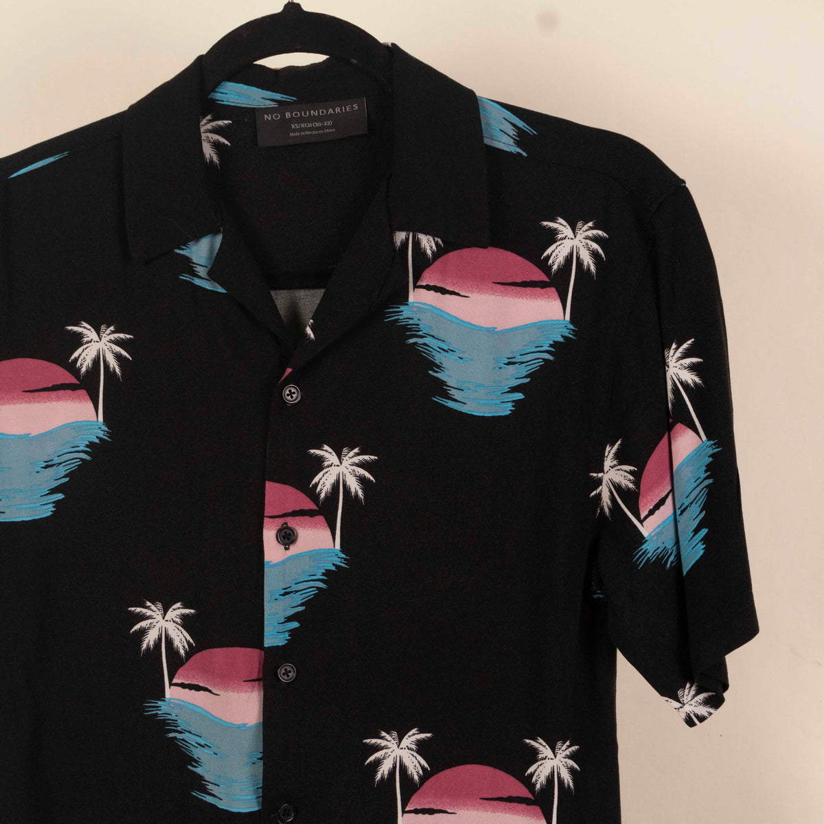 Camisa Estampada Negro (XS) No Boundaries